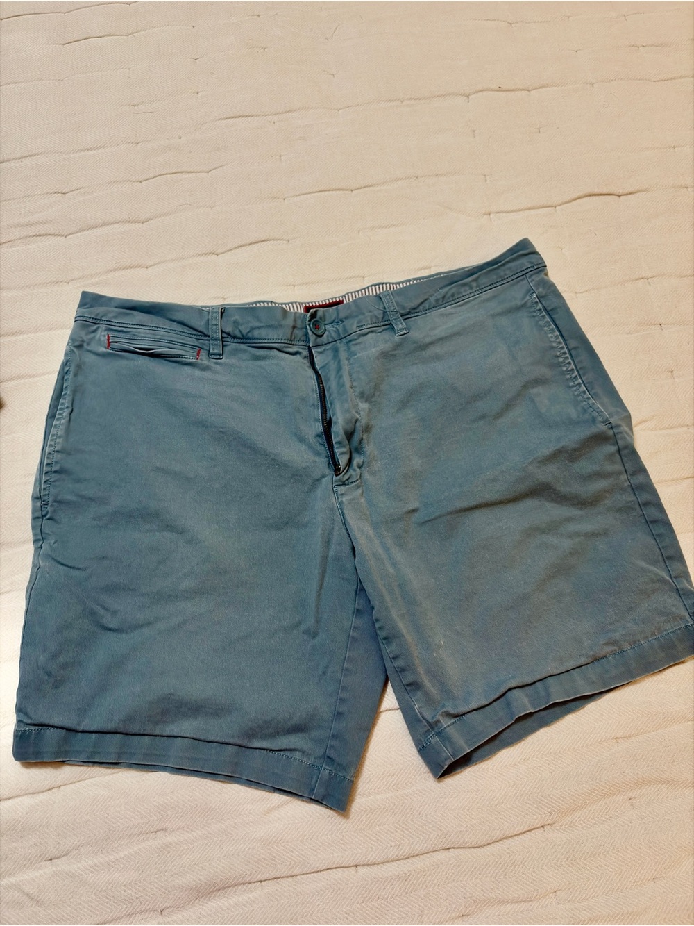 UNTUCKit Men's Casual Light Blue Shorts
